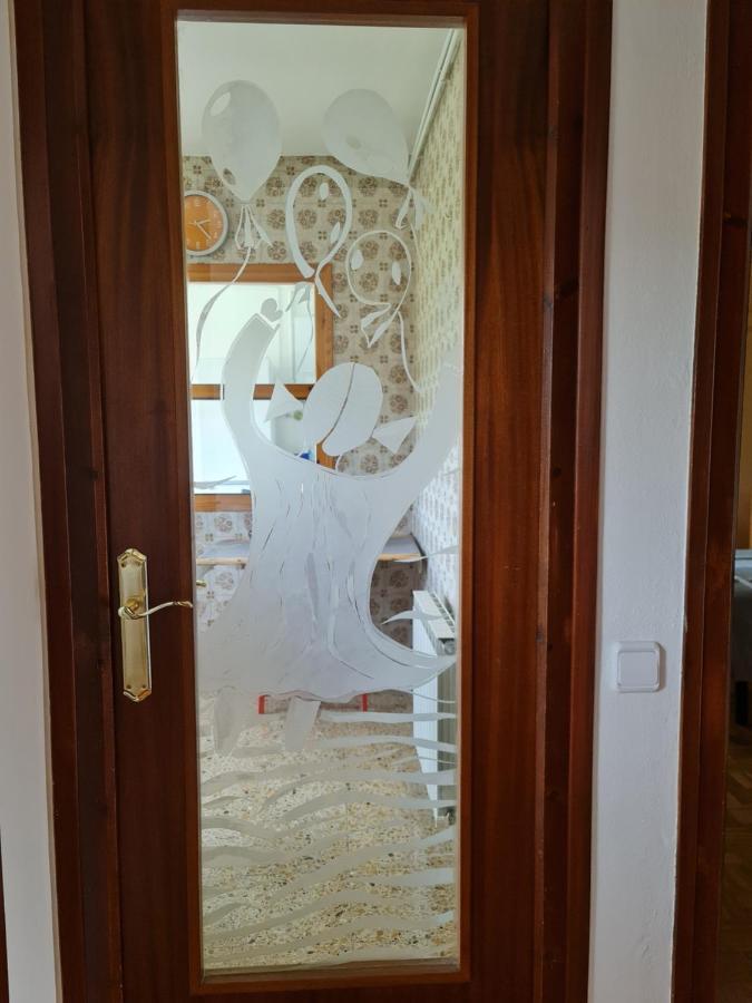 Marsupilami Apartment Pobla de Segur Luaran gambar